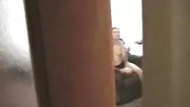 Meia-calça pechugóas meninas obtém foda anal