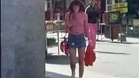 Liza Rowe adolescente recebe uma boa buceta batendo