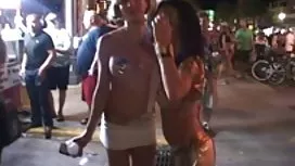 Negra enorme pila em agradável grande latina cu