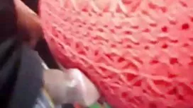 Garota hipster quente tattoed fica fodido rígido