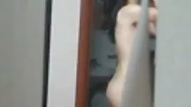 Cara de sorte começa a bater bae quente