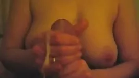 Mãe com tesão usando seu enteado para sexo
