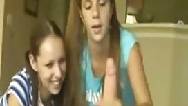 Ladrão adolescente Jade Amber abre as pernas e transa na buceta